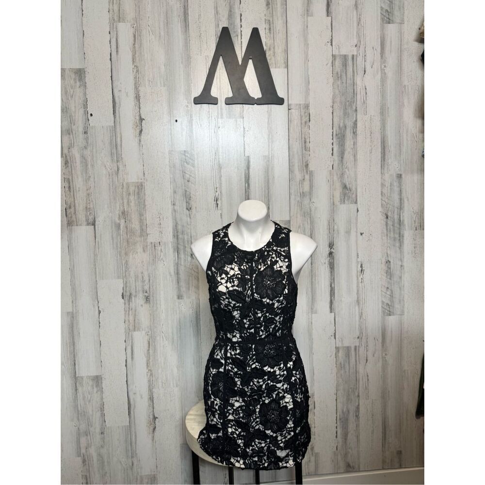 Forever 21 black laced dress